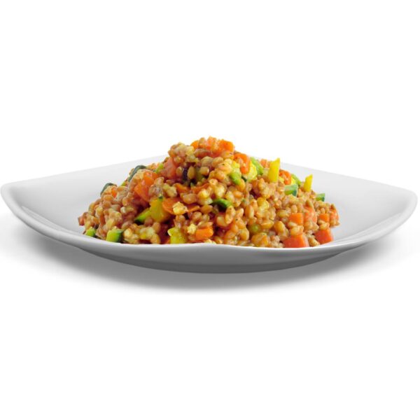 Primo piatto pronto con farro monococco verdure e scorza di limone